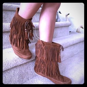 NWT Brown Fringe Fuzzy Boot Mossimo